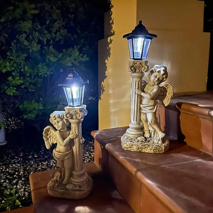Zewnętrzny Posąg Anioła Zasilany Energią Słoneczną z Lampą
